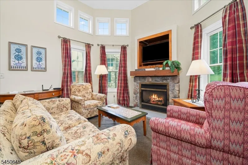 8 Maple Cres unit 21 #21 Unit 21 Vernon, NJ 07462