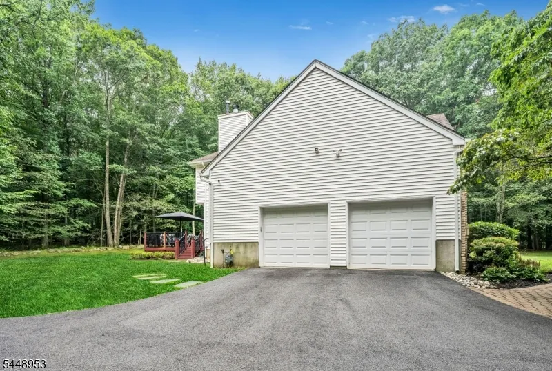 15 Crescent Ridge Rd Rockaway, NJ 07005