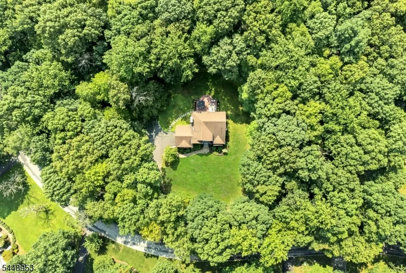 15 Crescent Ridge Rd Rockaway, NJ 07005