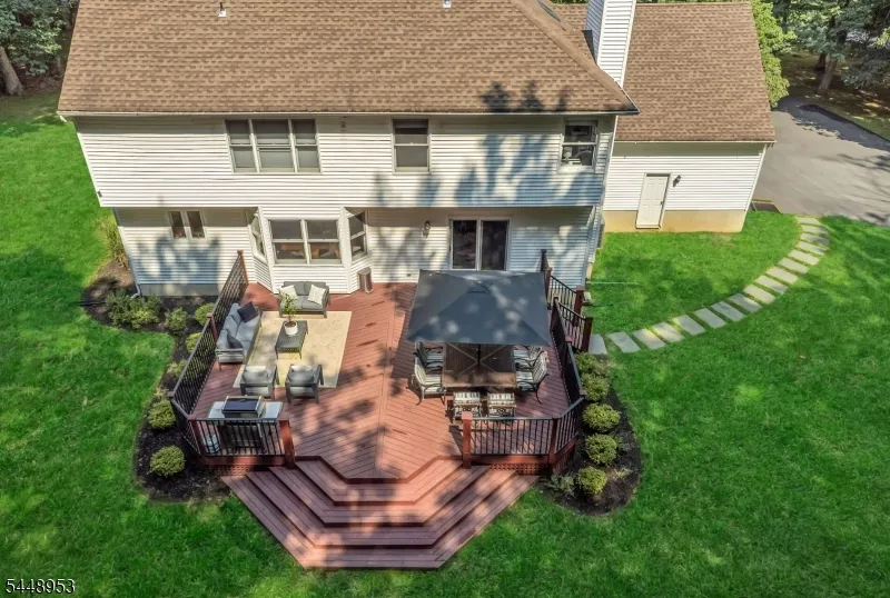 15 Crescent Ridge Rd Rockaway, NJ 07005