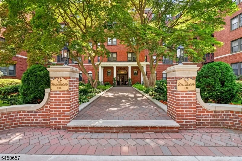 100 Prospect Ave #4E Unit 4E Hackensack City, NJ 07601