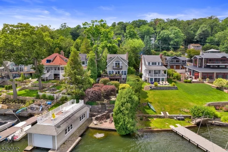 257 Lakeside Blvd Hopatcong, NJ 07843