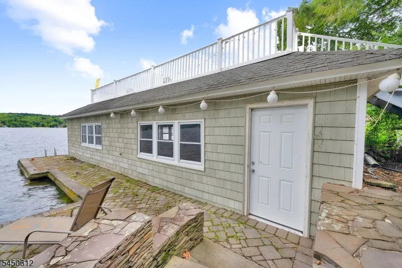 257 Lakeside Blvd Hopatcong, NJ 07843
