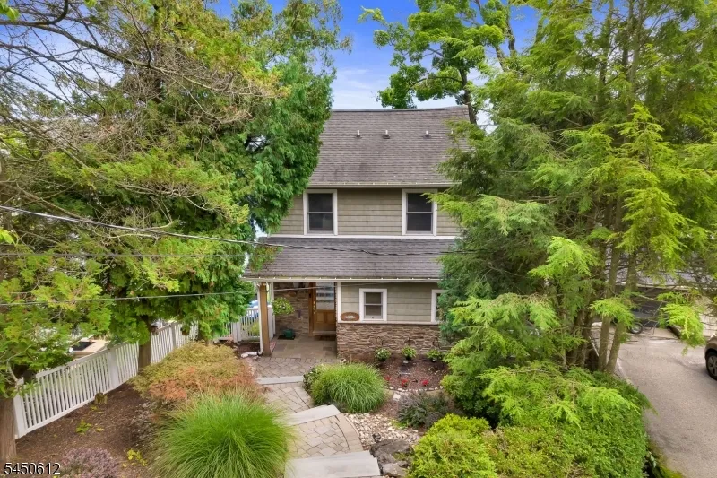 257 Lakeside Blvd Hopatcong, NJ 07843