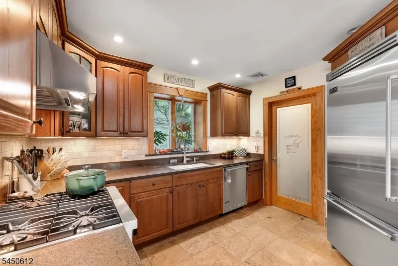 257 Lakeside Blvd Hopatcong, NJ 07843