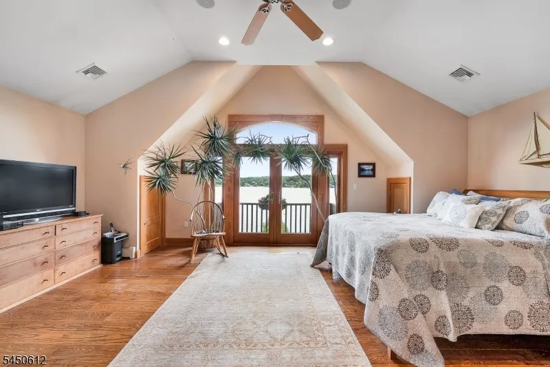 257 Lakeside Blvd Hopatcong, NJ 07843