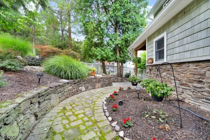 257 Lakeside Blvd Hopatcong, NJ 07843