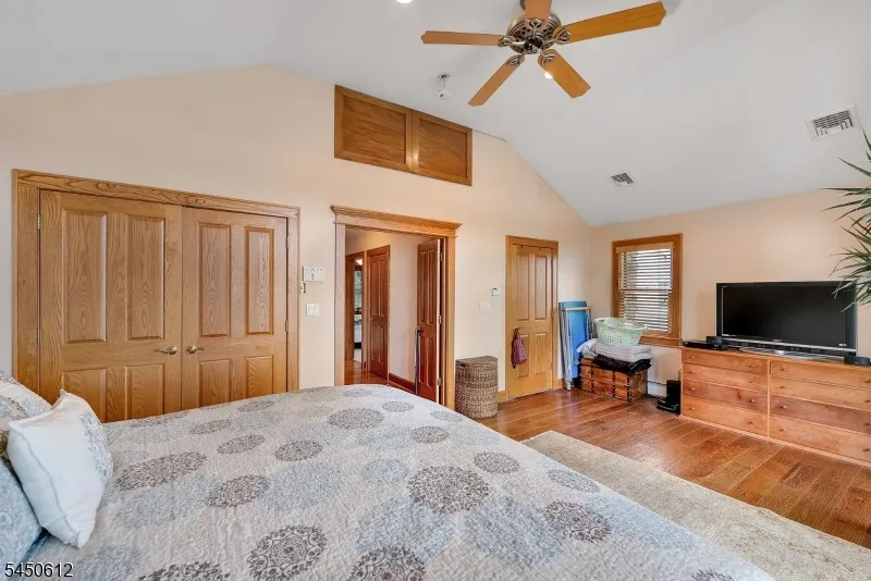 257 Lakeside Blvd Hopatcong, NJ 07843