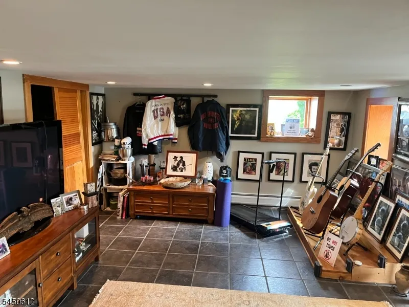 257 Lakeside Blvd Hopatcong, NJ 07843