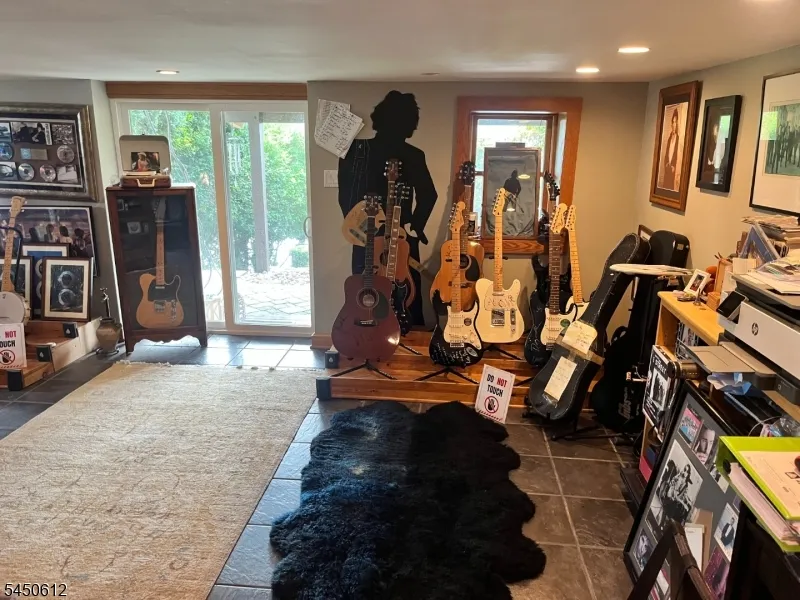257 Lakeside Blvd Hopatcong, NJ 07843
