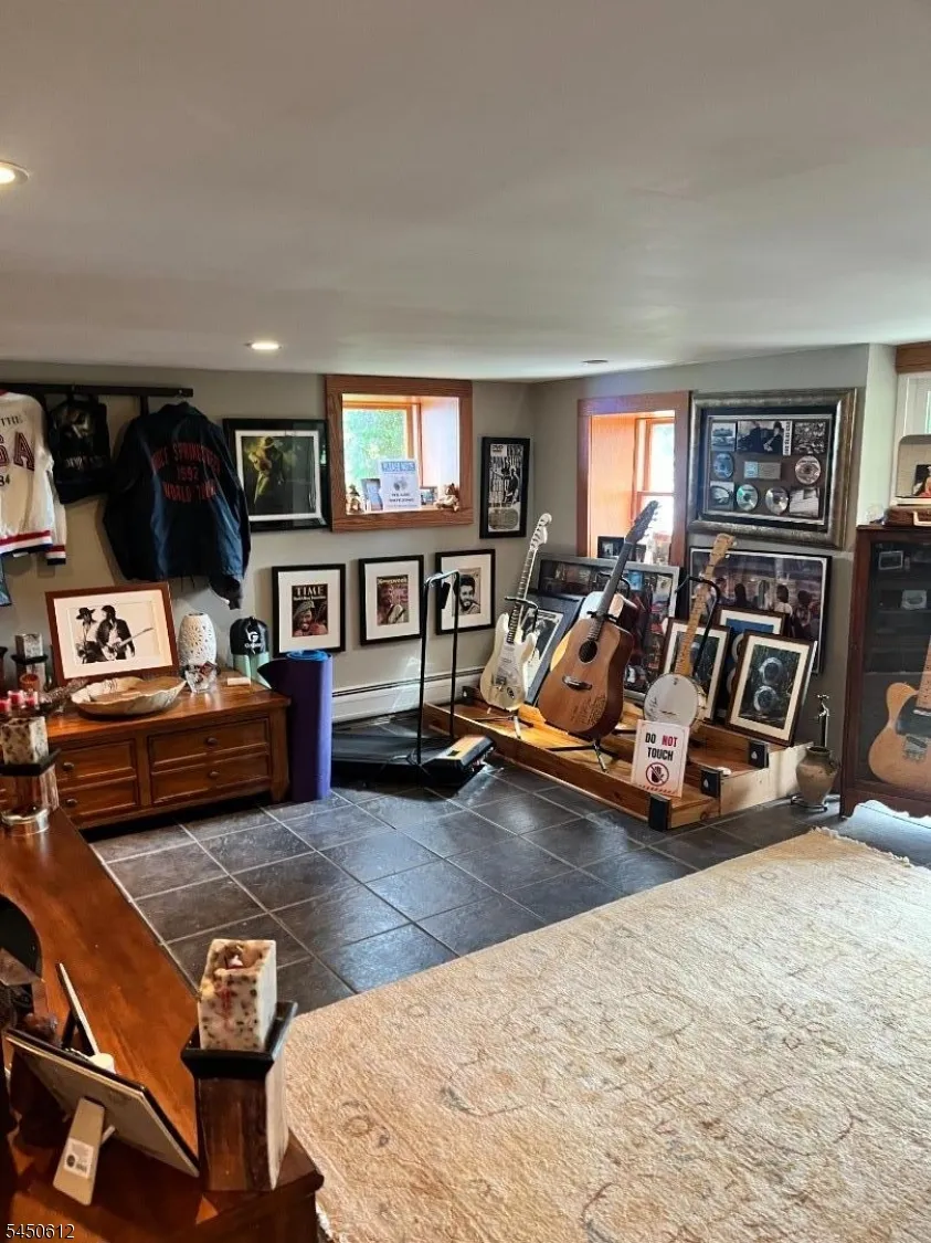 257 Lakeside Blvd Hopatcong, NJ 07843