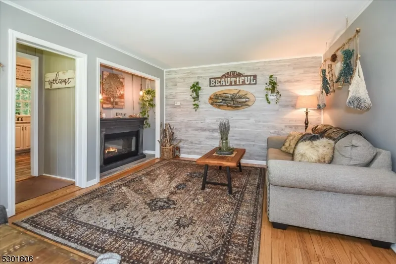 39 Circle Ave Wayne, NJ 07470