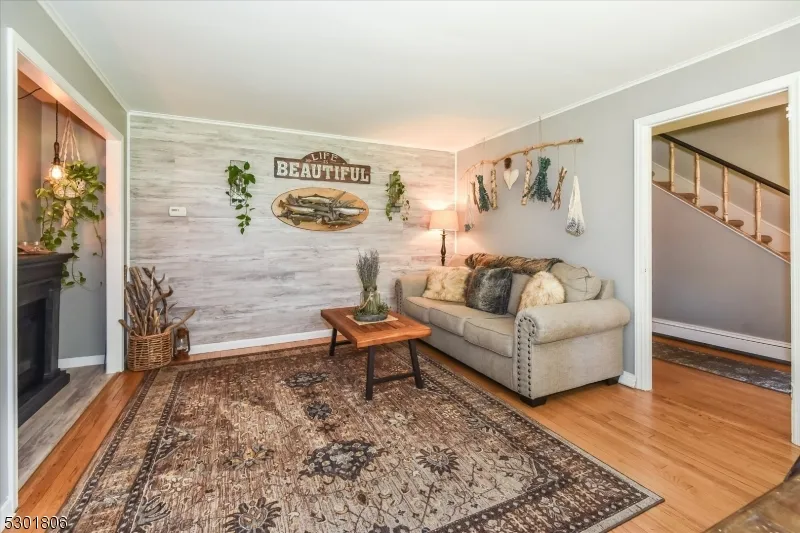 39 Circle Ave Wayne, NJ 07470