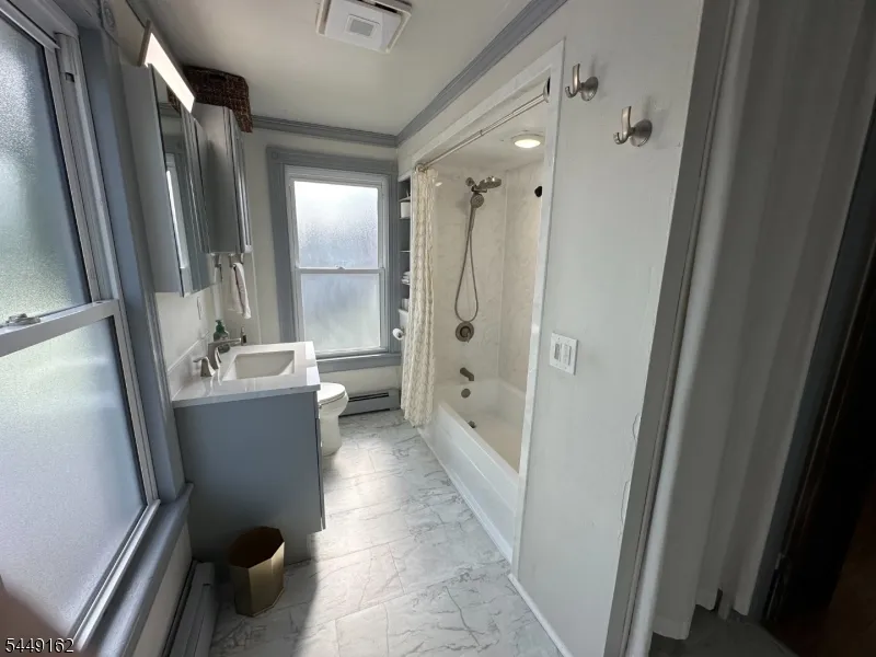 17 N Lincoln Ave Washington, NJ 07882