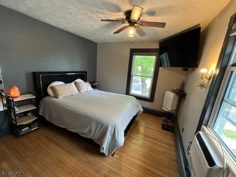 17 N Lincoln Ave Washington, NJ 07882