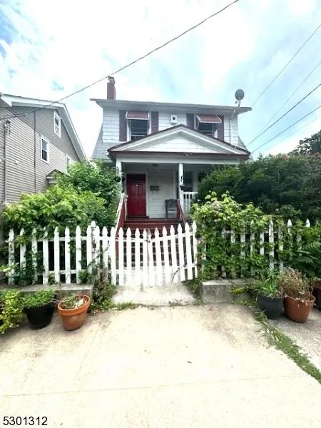 872 Lyons Ave Irvington, NJ 07111
