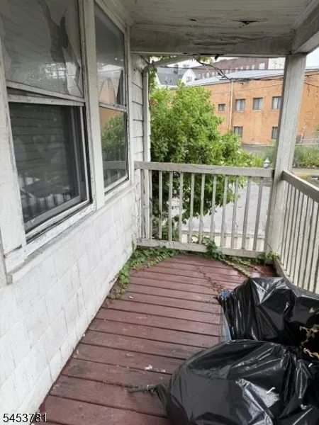 872 Lyons Ave Irvington, NJ 07111