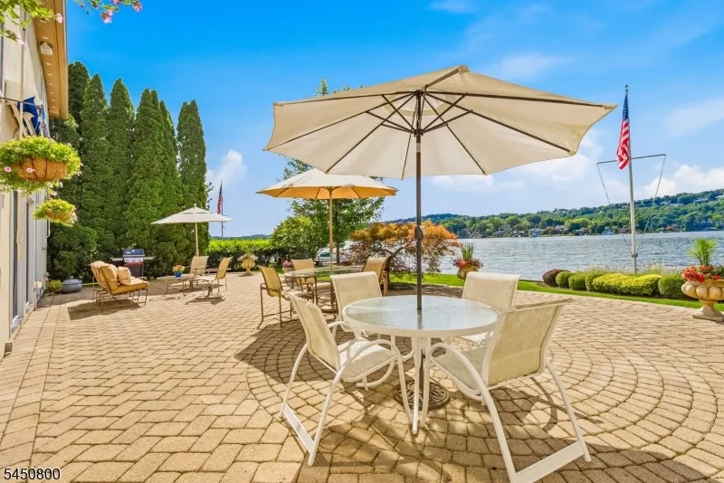 25 Balsam Pkwy Sparta, NJ 07871
