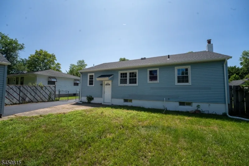 219 Haroldson Pl Pompton Lakes, NJ 07442