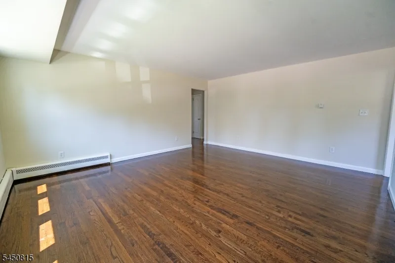 219 Haroldson Pl Pompton Lakes, NJ 07442