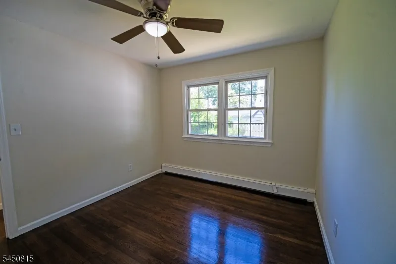 219 Haroldson Pl Pompton Lakes, NJ 07442