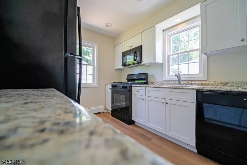 219 Haroldson Pl Pompton Lakes, NJ 07442