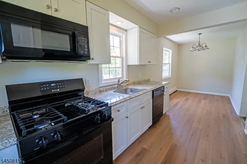 219 Haroldson Pl Pompton Lakes, NJ 07442