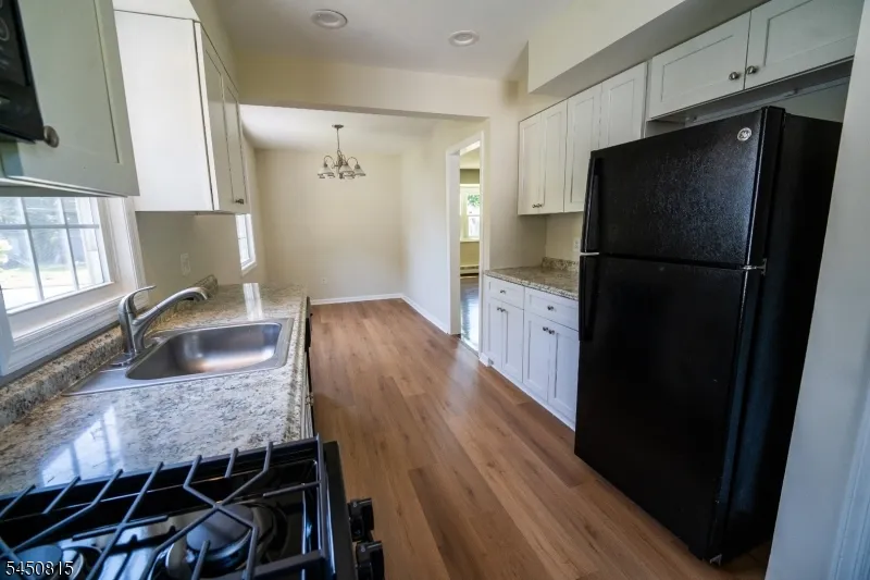 219 Haroldson Pl Pompton Lakes, NJ 07442