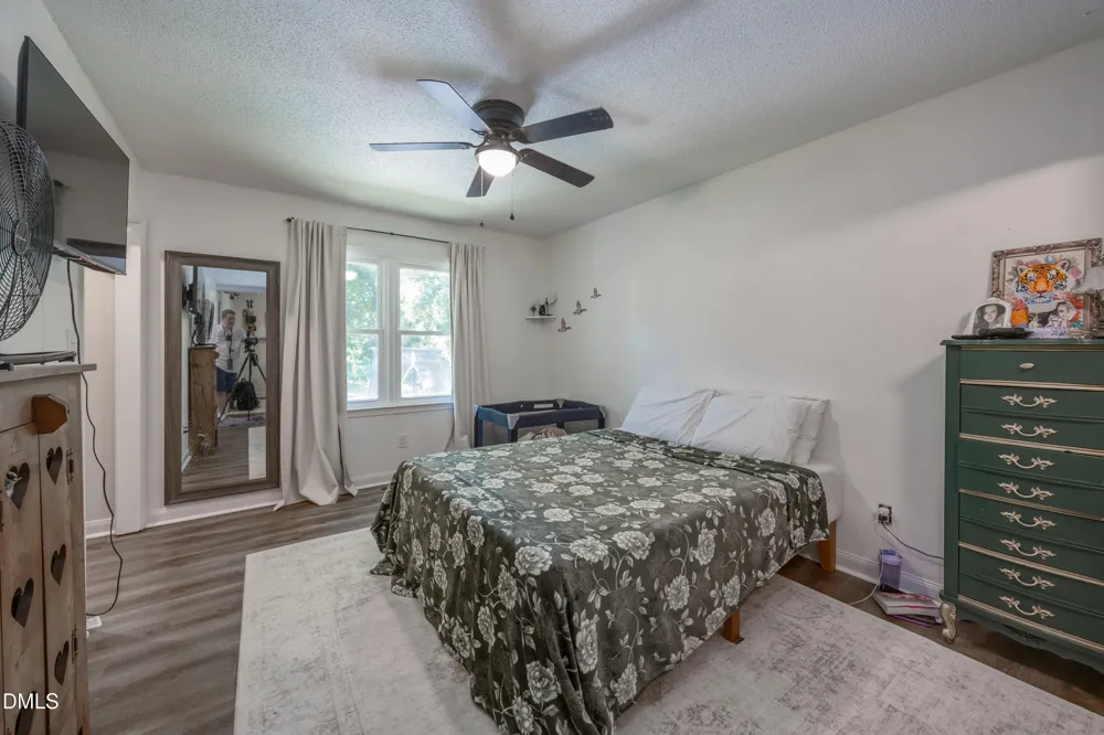 1307 W Pearsall Street Dunn, NC 28334