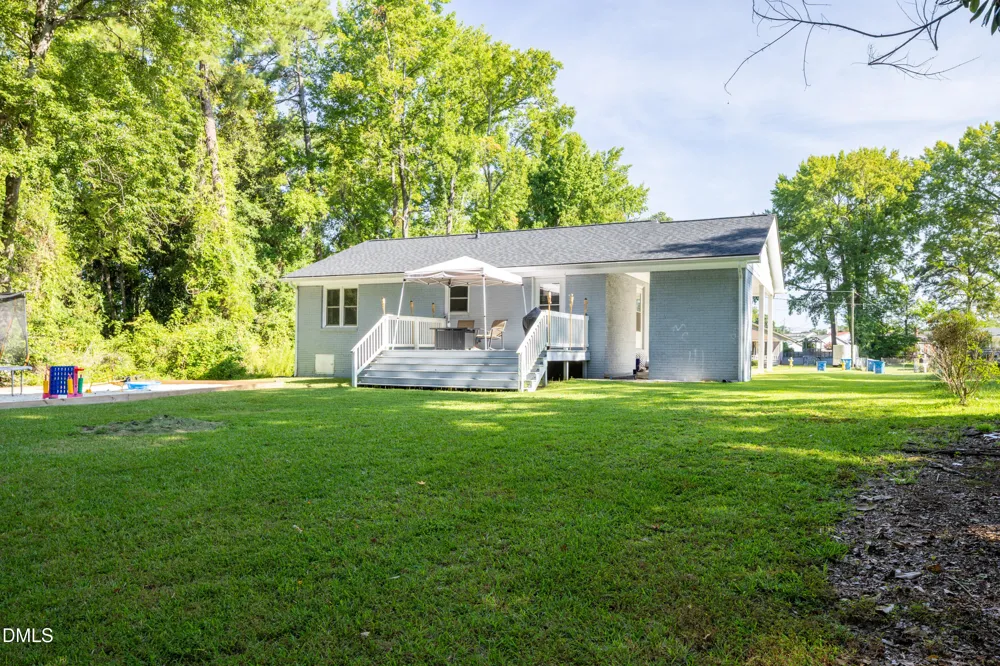1307 W Pearsall Street Dunn, NC 28334