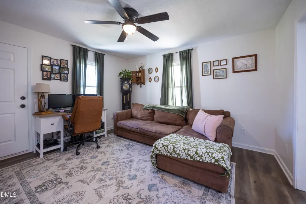 1307 W Pearsall Street Dunn, NC 28334
