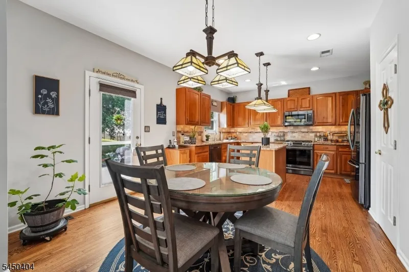 43 Alvin Sloan Ave Washington, NJ 07882
