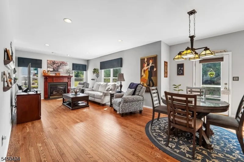 43 Alvin Sloan Ave Washington, NJ 07882