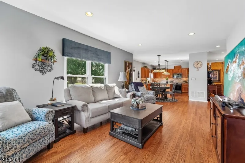 43 Alvin Sloan Ave Washington, NJ 07882