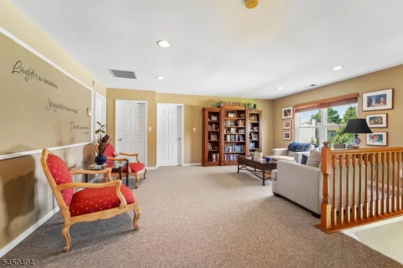 43 Alvin Sloan Ave Washington, NJ 07882