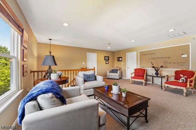 43 Alvin Sloan Ave Washington, NJ 07882