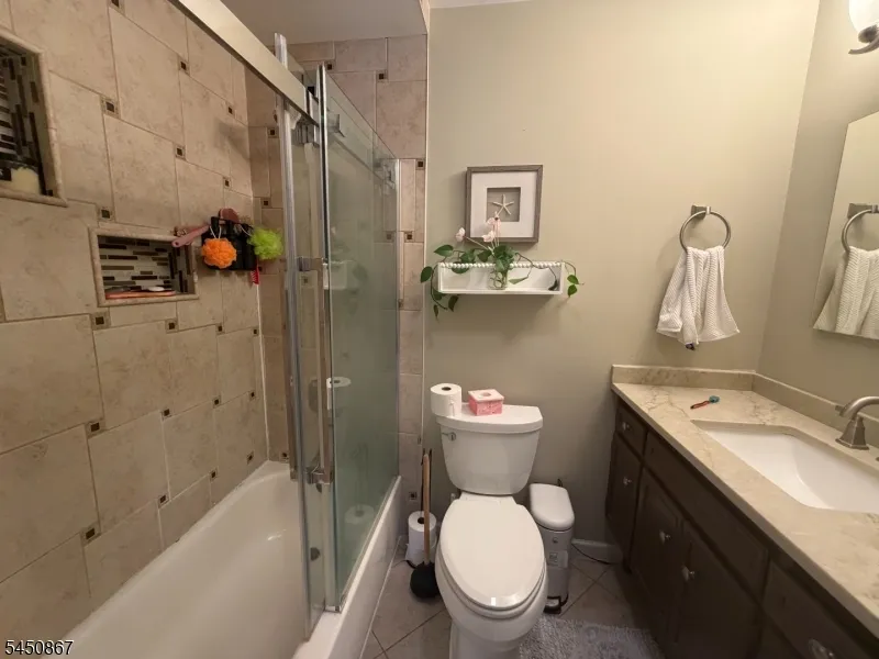162 Polkville Rd Knowlton, NJ 07832