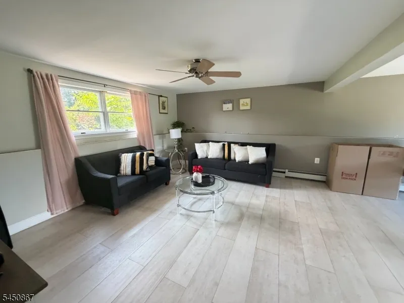 162 Polkville Rd Knowlton, NJ 07832