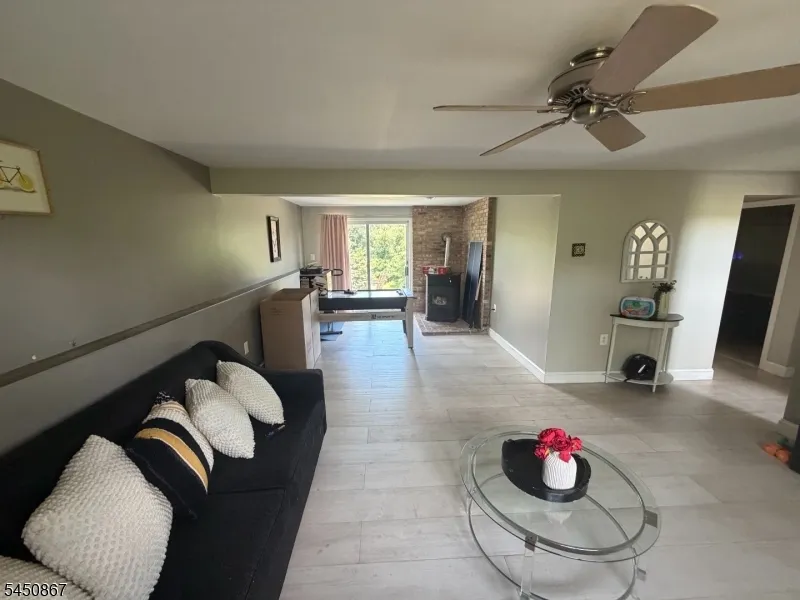 162 Polkville Rd Knowlton, NJ 07832