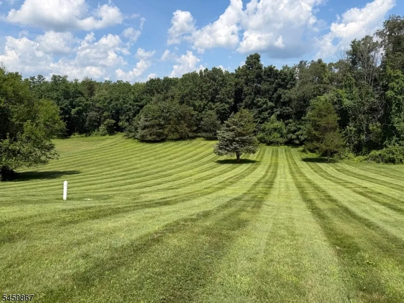 162 Polkville Rd Knowlton, NJ 07832