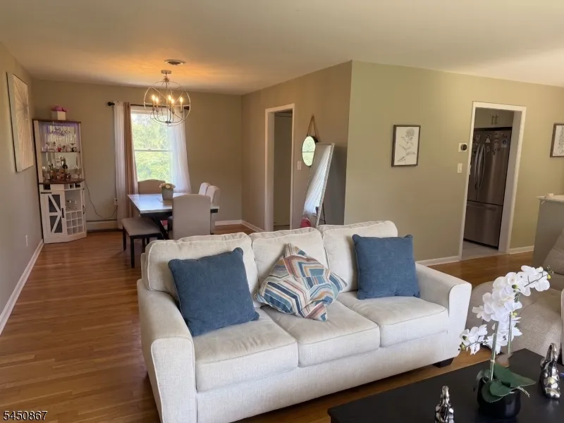 162 Polkville Rd Knowlton, NJ 07832