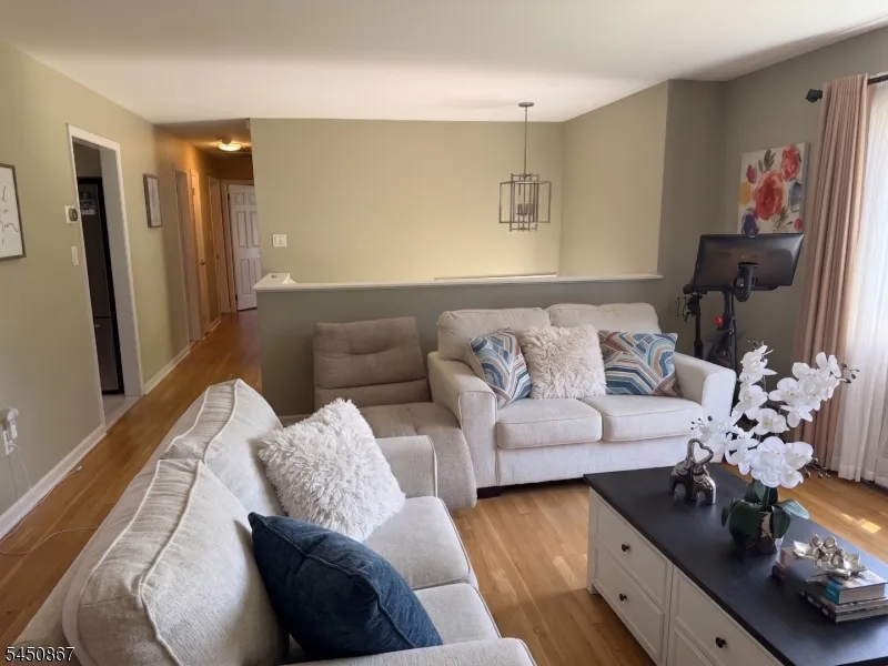 162 Polkville Rd Knowlton, NJ 07832