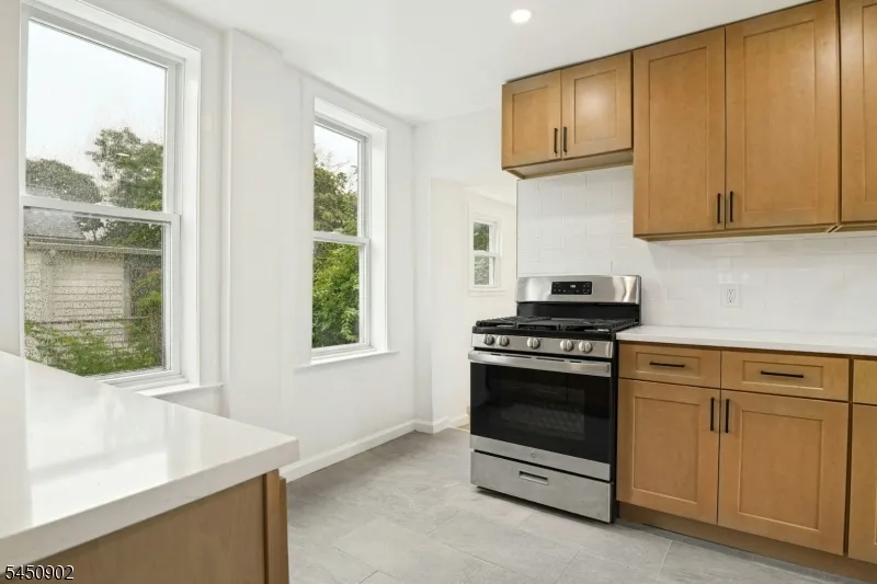 134 Grand Ave Hamilton, NJ 08610