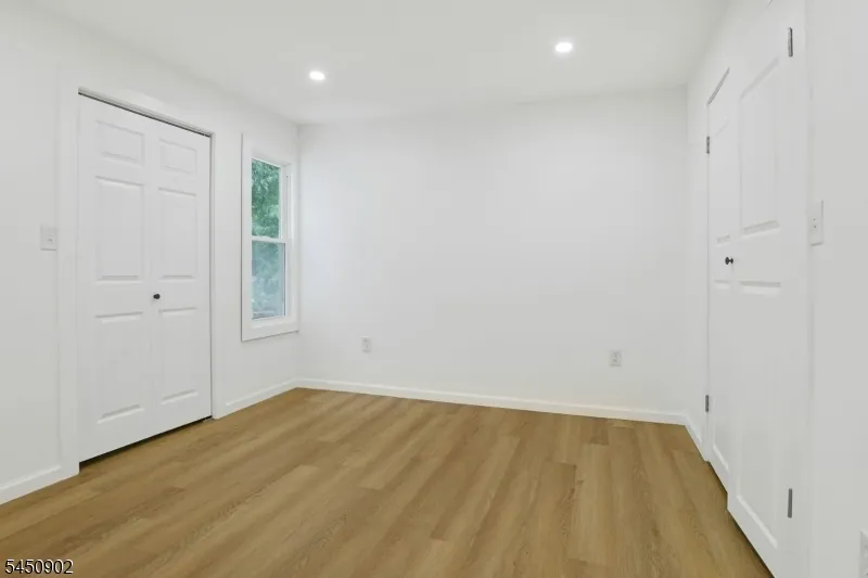 134 Grand Ave Hamilton, NJ 08610