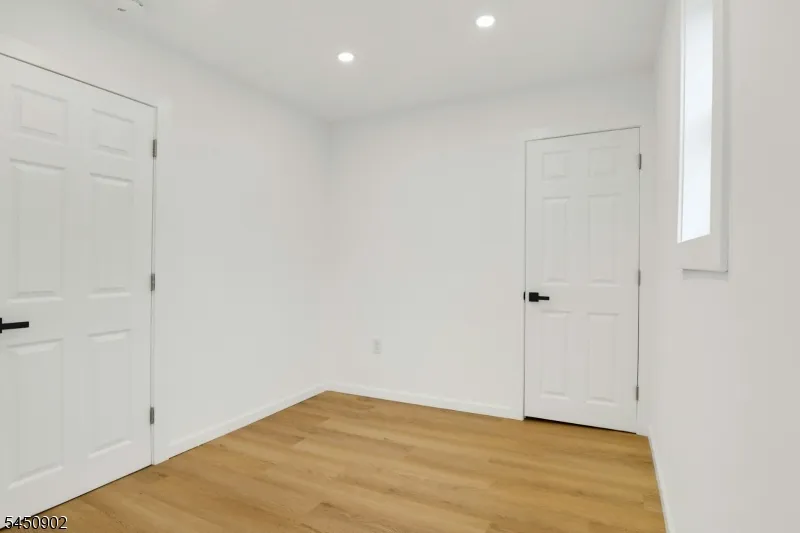 134 Grand Ave Hamilton, NJ 08610
