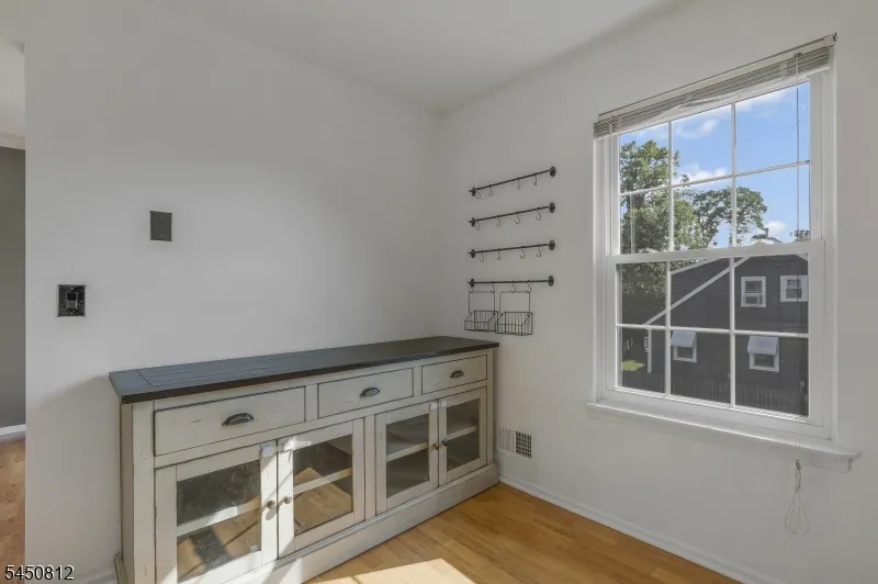 38 Foxhall Middlesex, NJ 08846