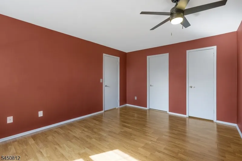 38 Foxhall Middlesex, NJ 08846