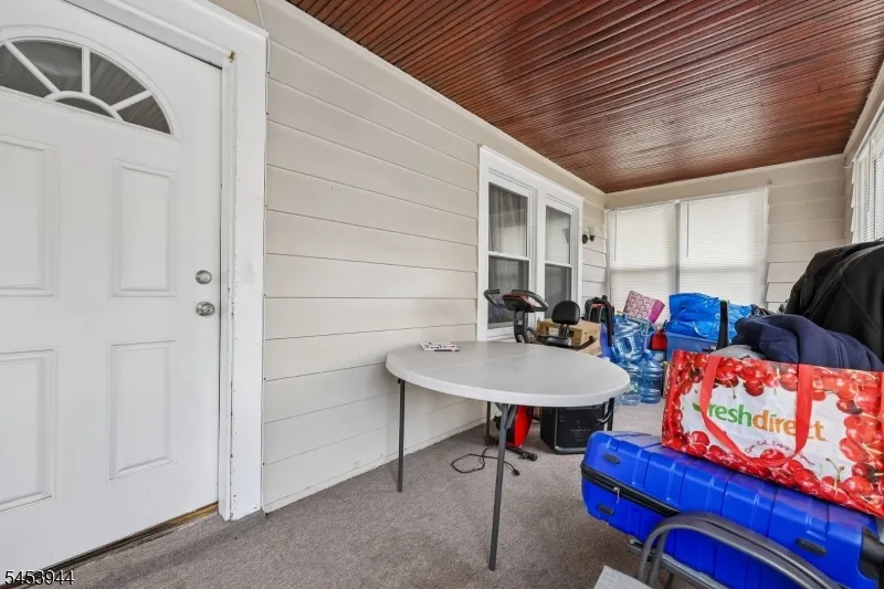 164 Freeman Ave East Orange City, NJ 07018