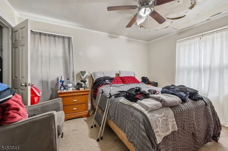 164 Freeman Ave East Orange City, NJ 07018