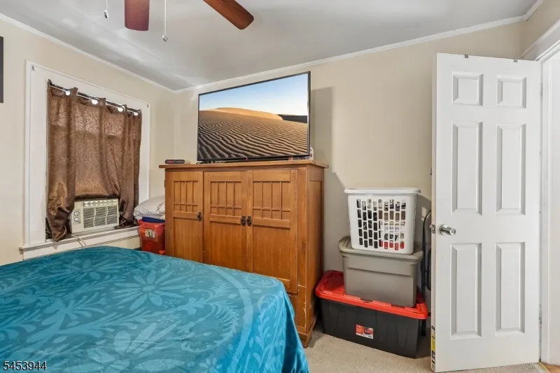 164 Freeman Ave East Orange City, NJ 07018